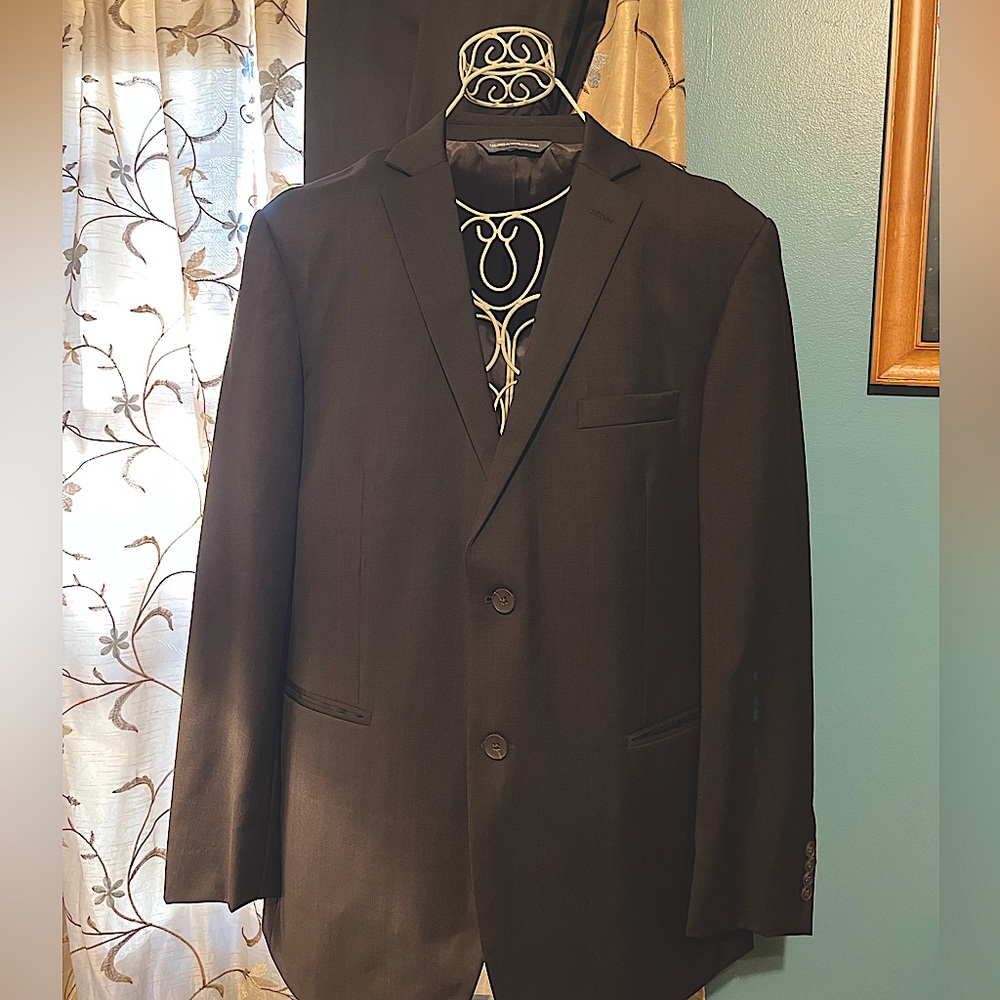 Perry Ellis Brown Plaid Suit Jacket 44R Pant 37W